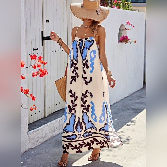 Dresses & Skirts - Women's Random Floral Print Summer Strappy Dress